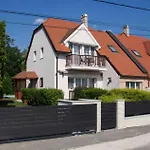 In 35646 Semesterbostad *