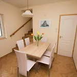 In 35646 Semesterbostad *