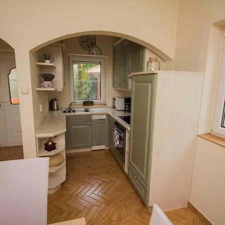 In 35646 Balatonfůzfő