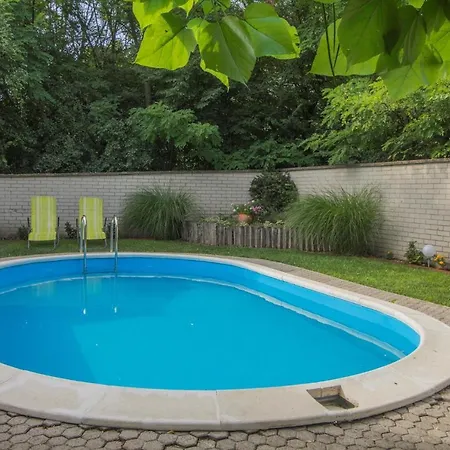 In 35646 Balatonfůzfő