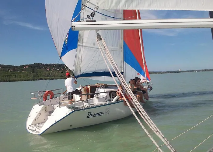 In 35646 Balatonfůzfő