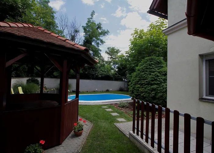 In 35646 * Balatonfůzfő